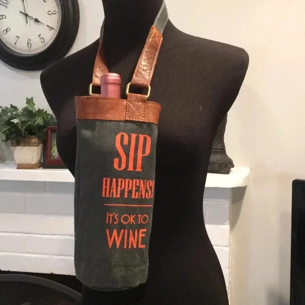 Mona B. Canvas Wine Bag‎